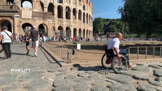 A corrida de obstáculos de um italiano de cadeira de rodas em Roma